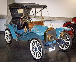Hupmobile logo